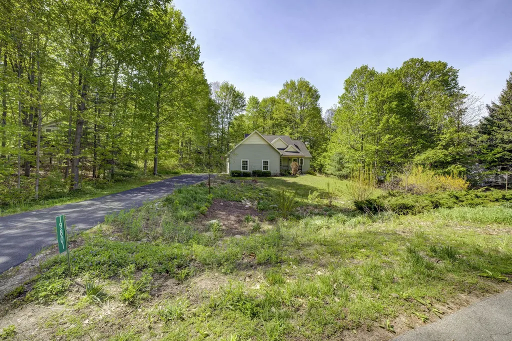 19801 Oak Avenue Almira Township MI 49650