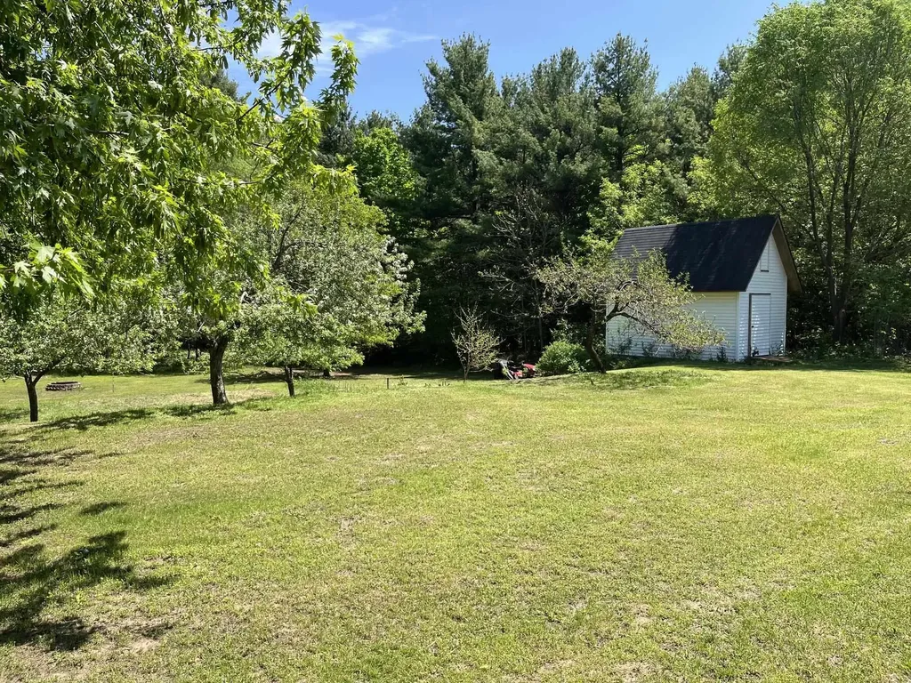 2510 E Silver Lake Road N Garfield Charter Township MI 49685