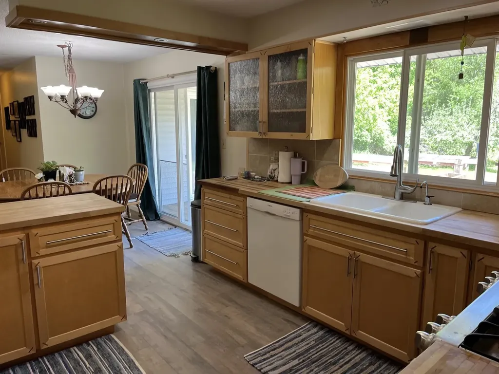 2510 E Silver Lake Road N Garfield Charter Township MI 49685