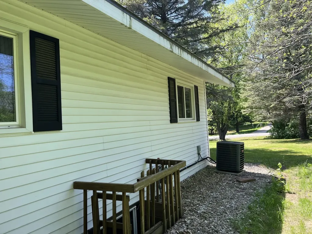 2510 E Silver Lake Road N Garfield Charter Township MI 49685