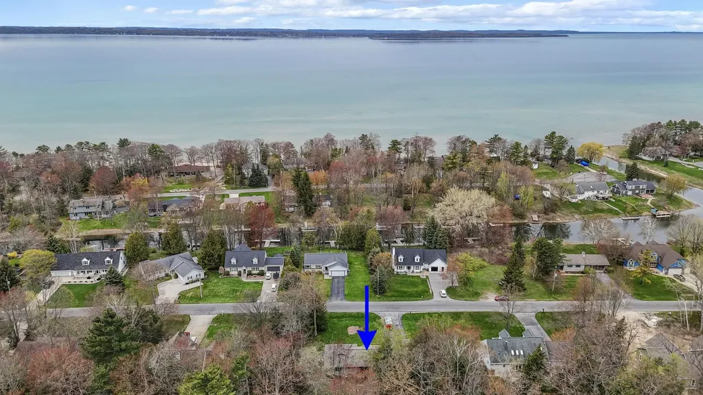 6831 E Harbor Drive Elk Rapids Township MI 49629