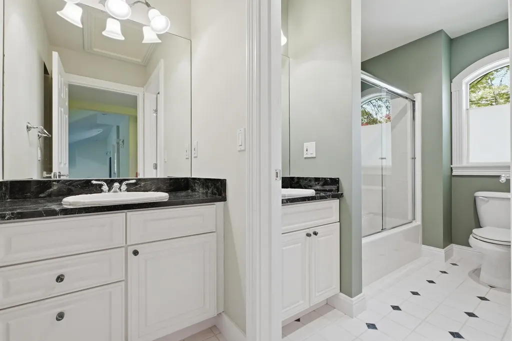 10481 S Monaco Way Elmwood Charter Township MI 49684