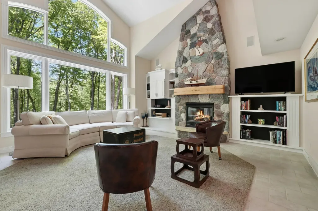 10481 S Monaco Way Elmwood Charter Township MI 49684
