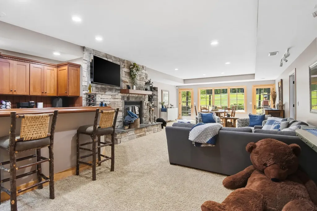 5577 Colonial Drive Kearney Township MI 49615