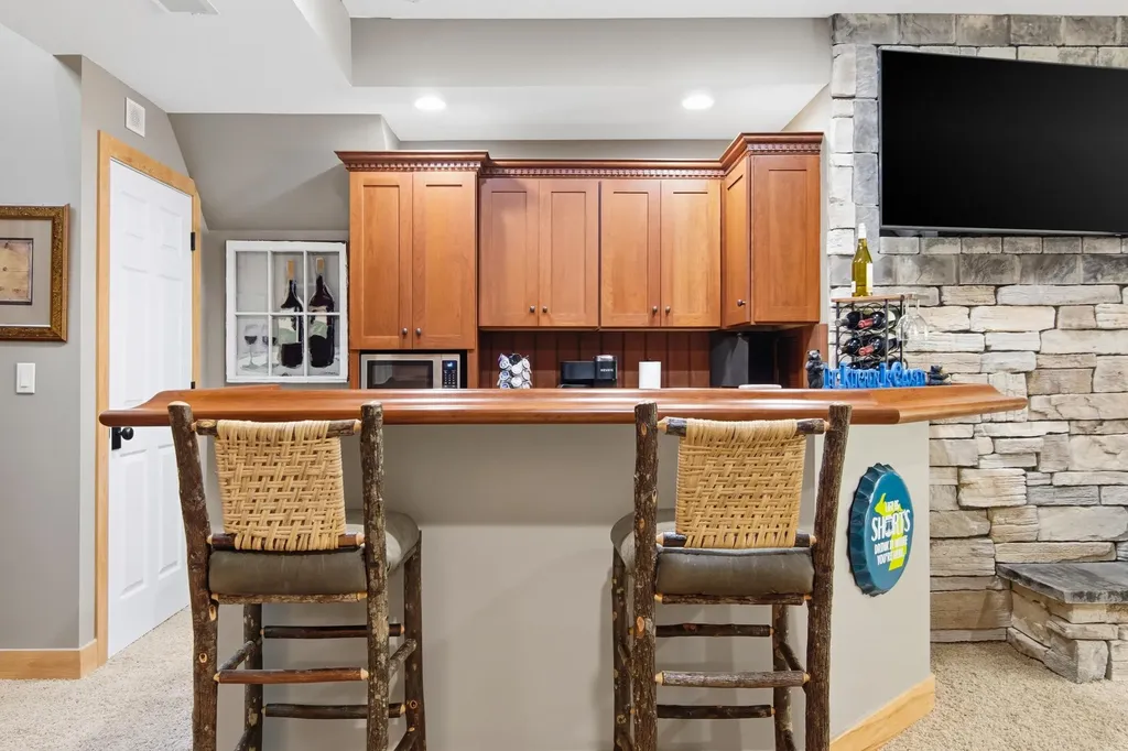 5577 Colonial Drive Kearney Township MI 49615