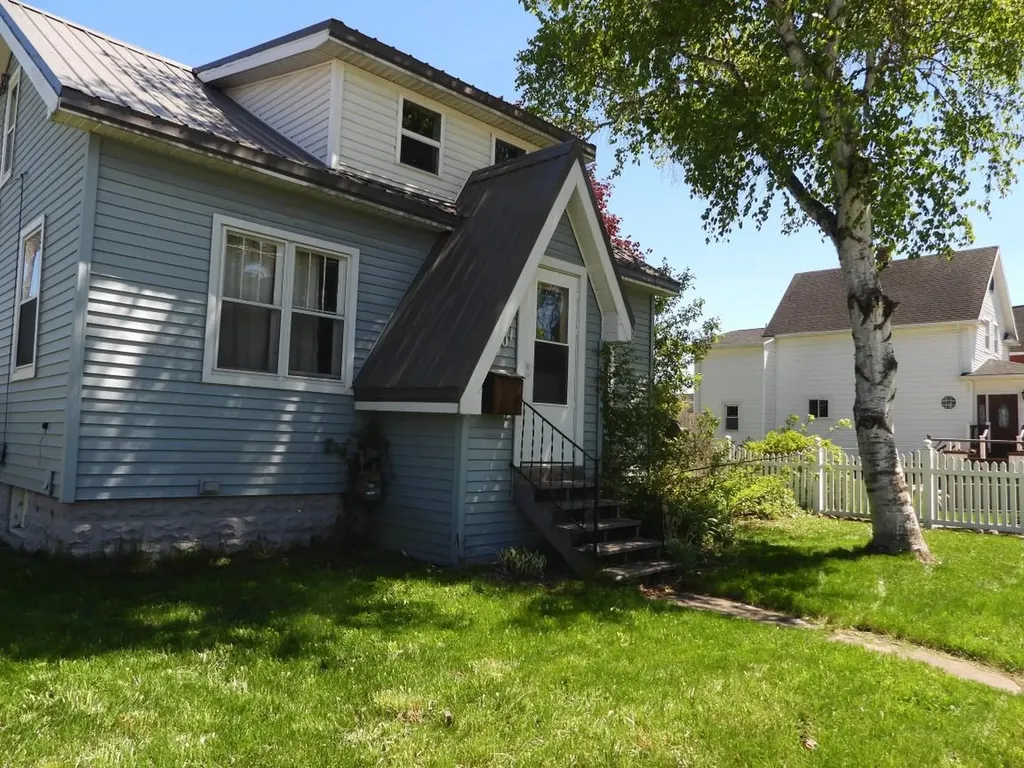 1001 Augusta Street Sault Ste. Marie City MI 49783