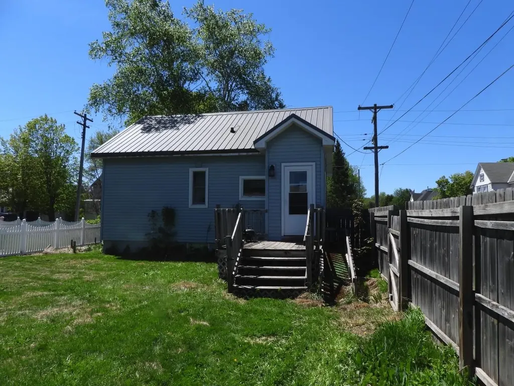 1001 Augusta Street Sault Ste. Marie City MI 49783