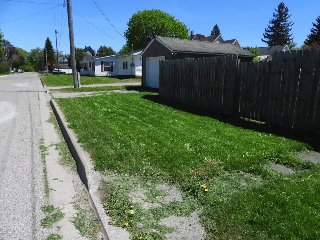 1001 Augusta Street Sault Ste. Marie City MI 49783