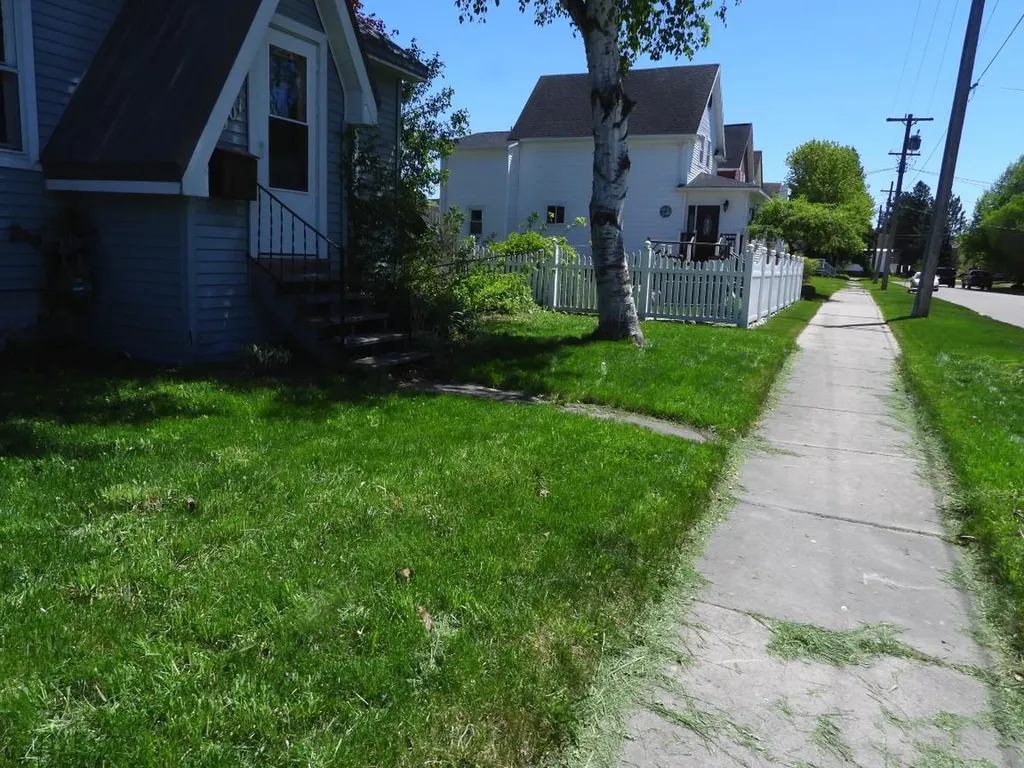 1001 Augusta Street Sault Ste. Marie City MI 49783
