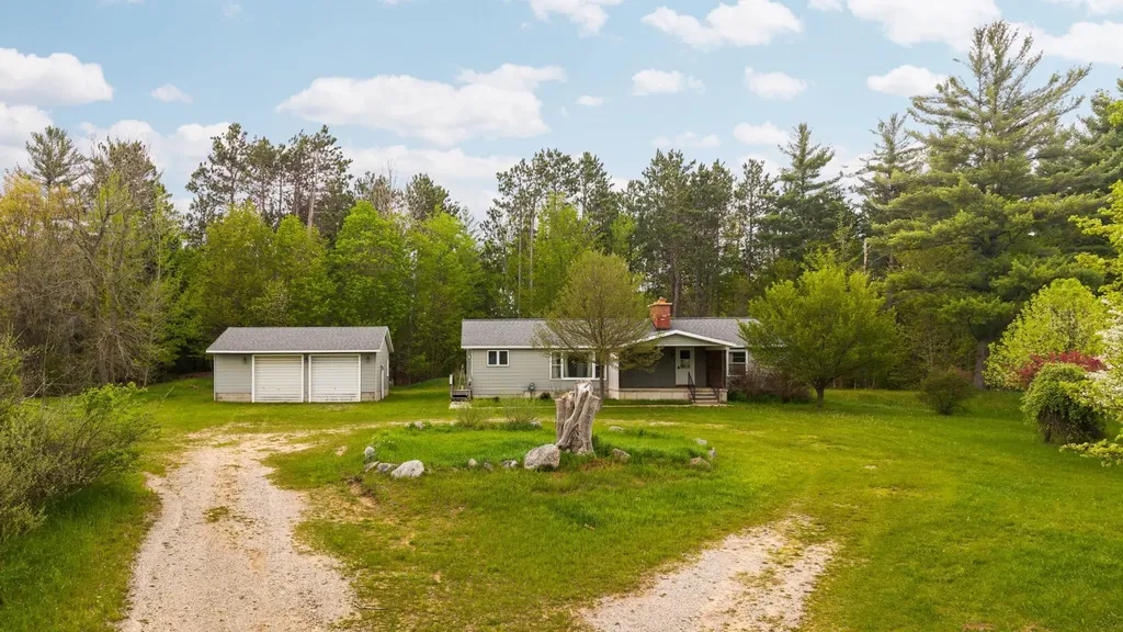 2631 Sparling Road Paradise Township MI 49649