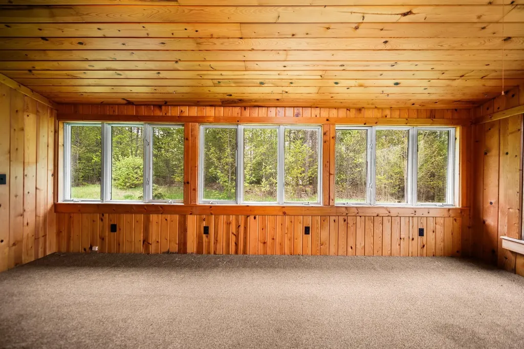 2631 Sparling Road Paradise Township MI 49649
