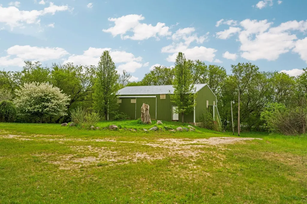 2631 Sparling Road Paradise Township MI 49649