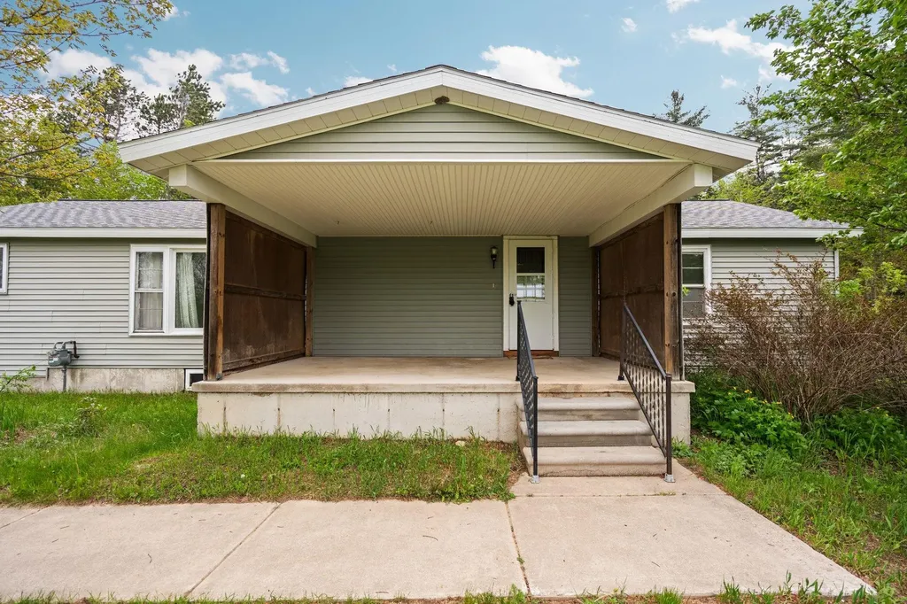 2631 Sparling Road Paradise Township MI 49649