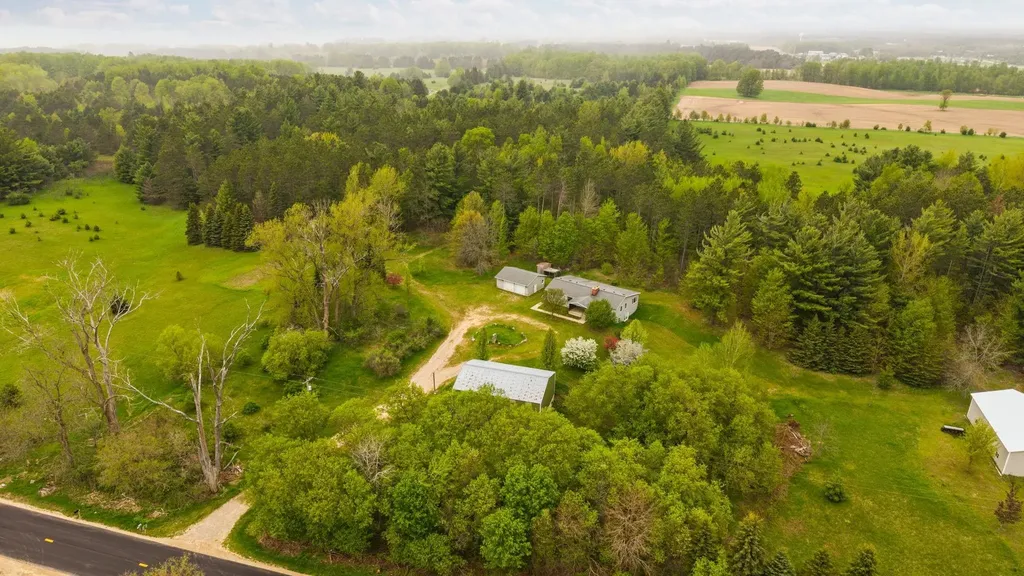 2631 Sparling Road Paradise Township MI 49649