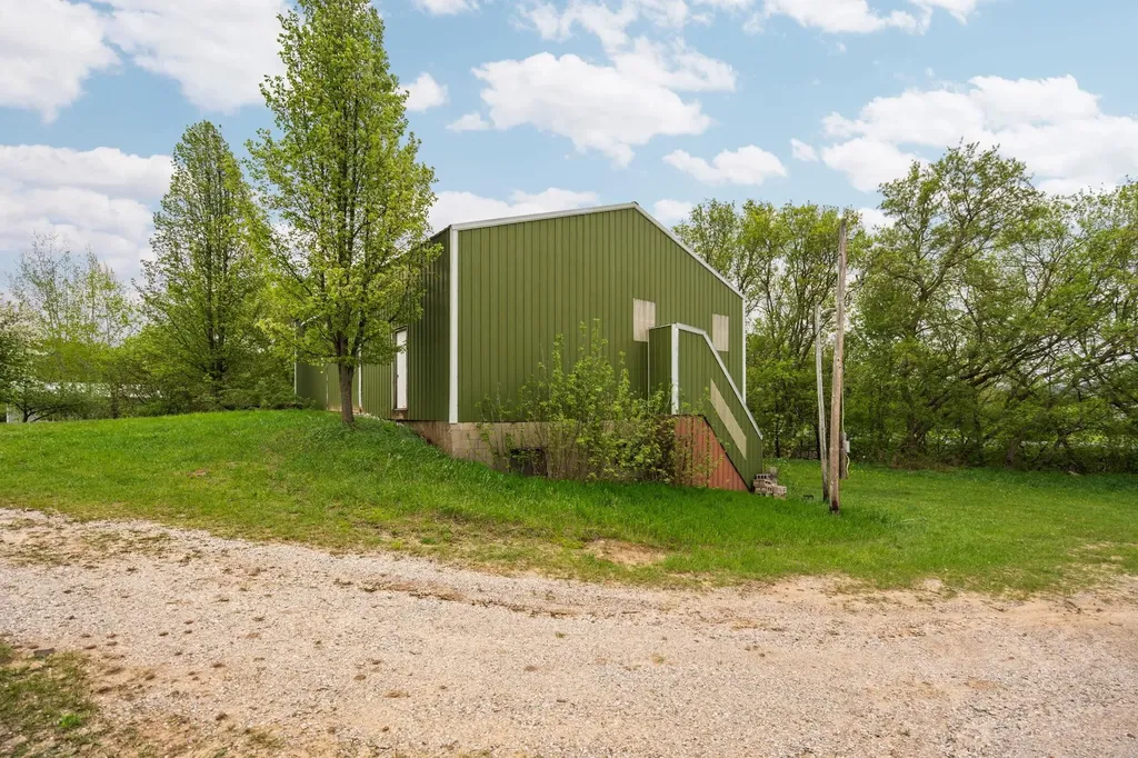 2631 Sparling Road Paradise Township MI 49649