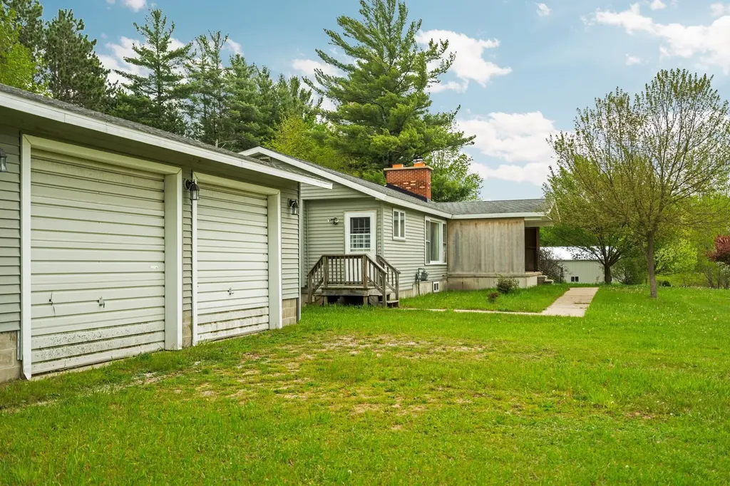 2631 Sparling Road Paradise Township MI 49649