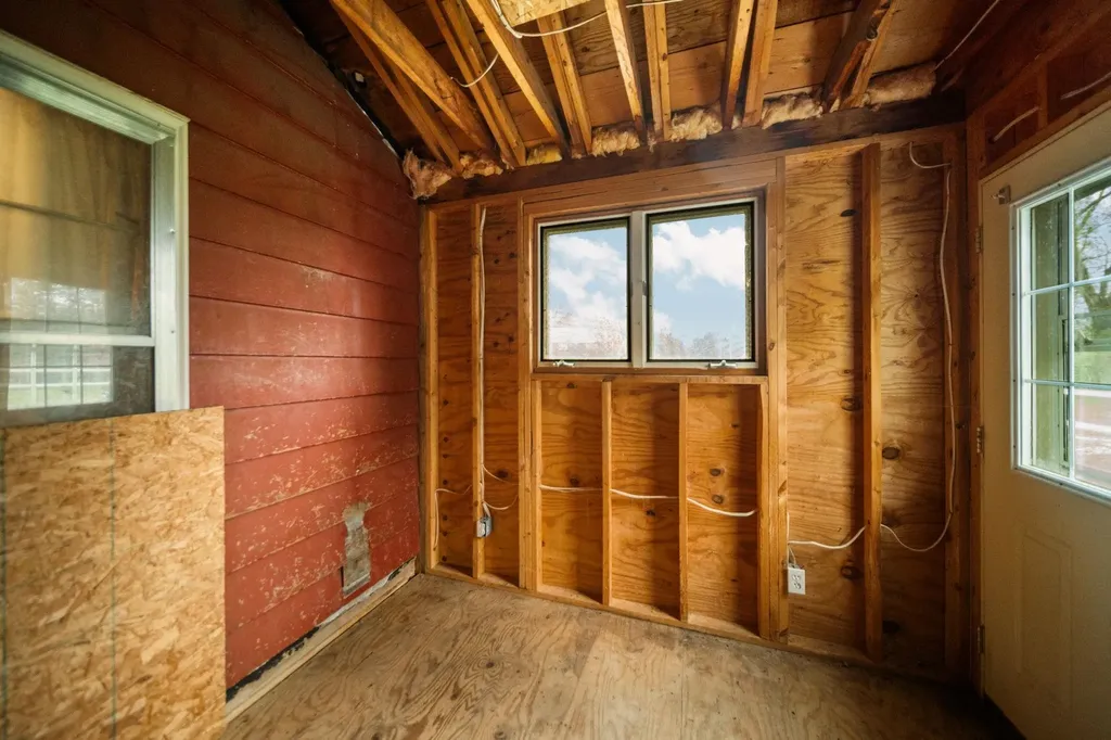2631 Sparling Road Paradise Township MI 49649