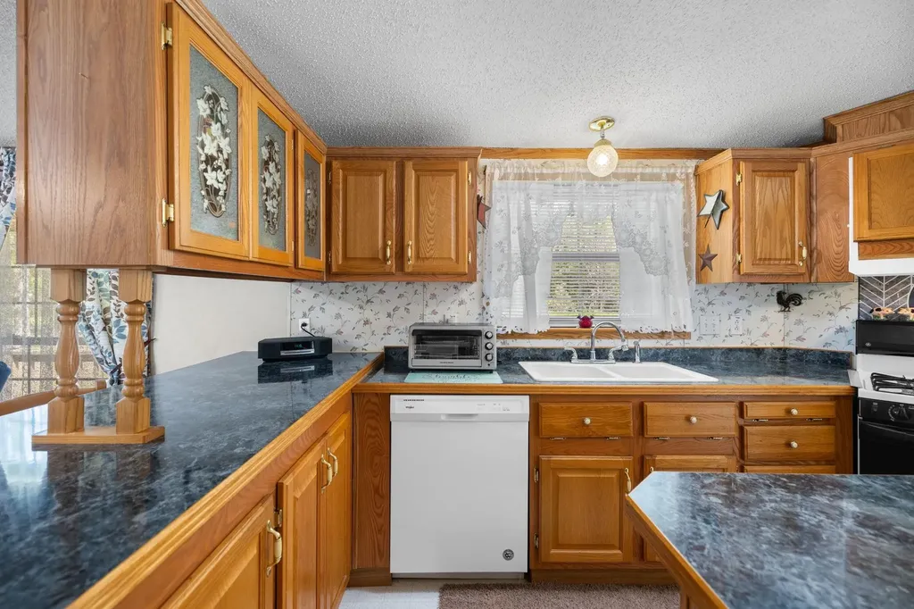 10908 Vans Lane Fife Lake Township MI 49633
