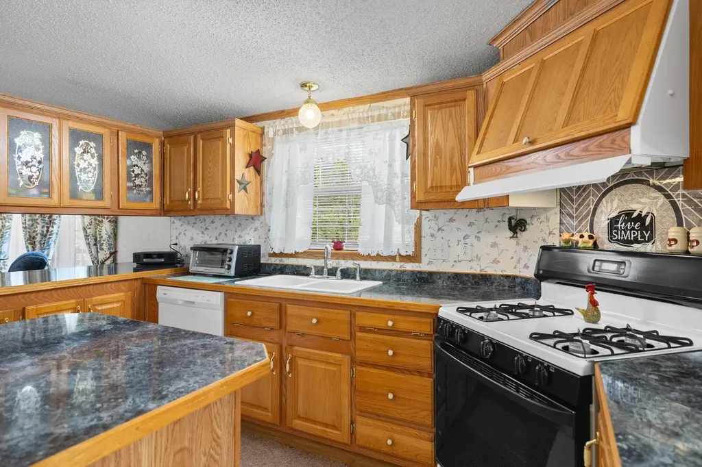 10908 Vans Lane Fife Lake Township MI 49633