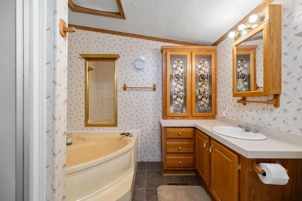 10908 Vans Lane Fife Lake Township MI 49633