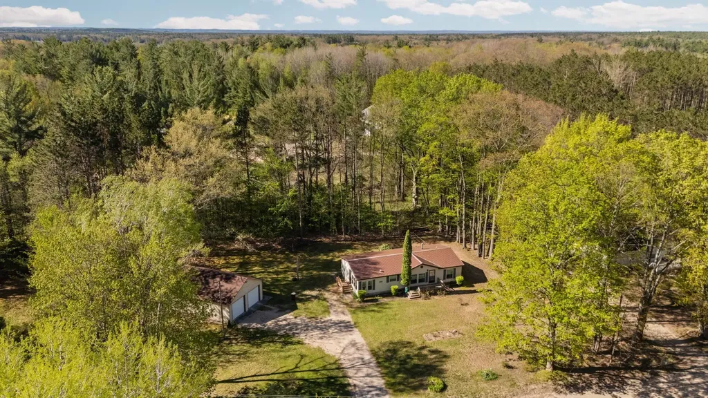 10908 Vans Lane Fife Lake Township MI 49633