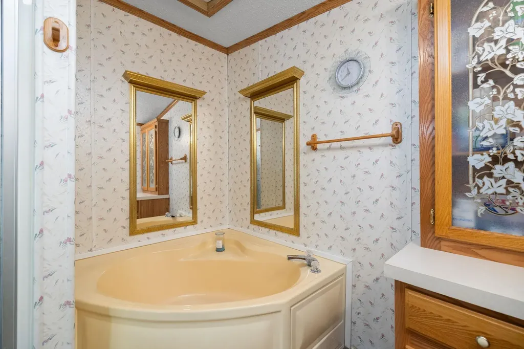 10908 Vans Lane Fife Lake Township MI 49633
