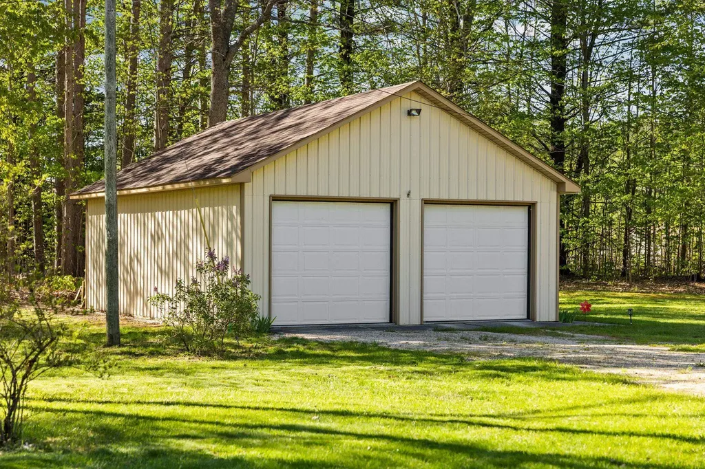 10908 Vans Lane Fife Lake Township MI 49633