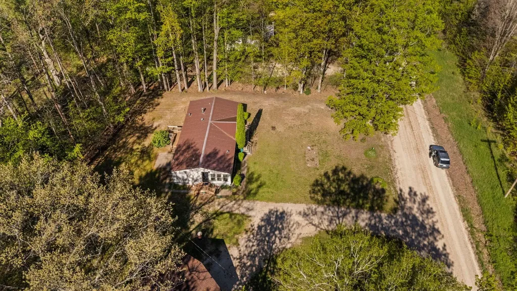 10908 Vans Lane Fife Lake Township MI 49633