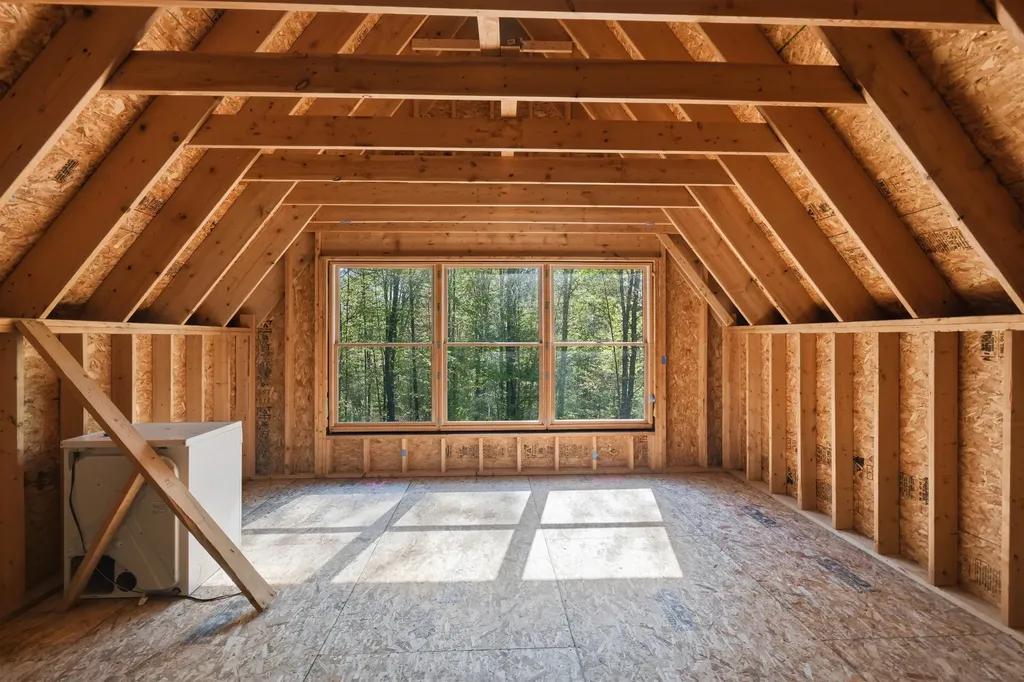 2088 E Higgins Lake Drive Gerrish Township MI 48653