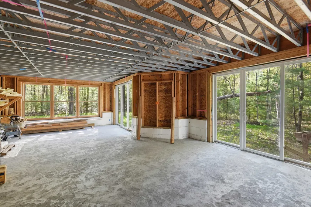 2088 E Higgins Lake Drive Gerrish Township MI 48653