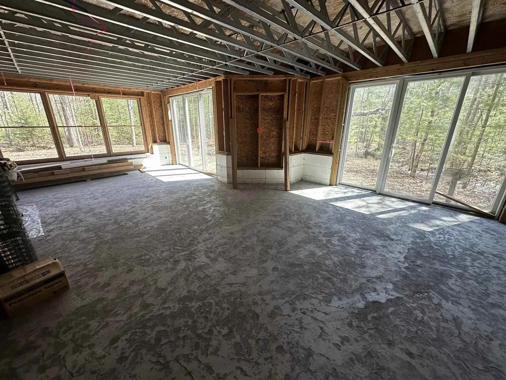 2088 E Higgins Lake Drive Gerrish Township MI 48653