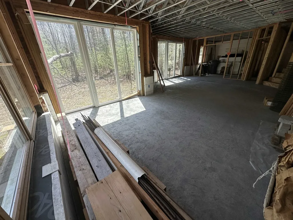 2088 E Higgins Lake Drive Gerrish Township MI 48653