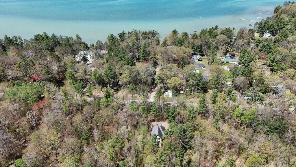 2088 E Higgins Lake Drive Gerrish Township MI 48653