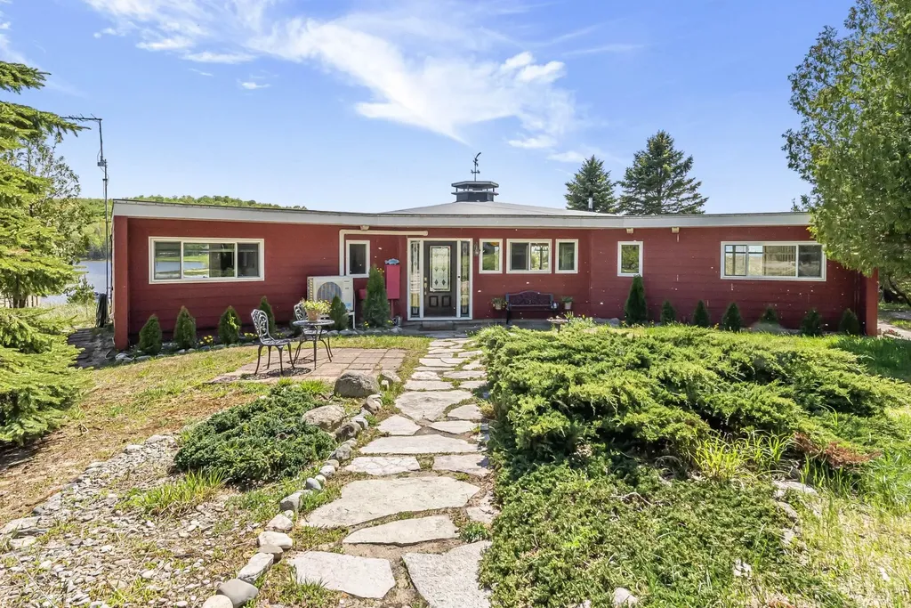 16560 Starke Road Arcadia Township MI 49613