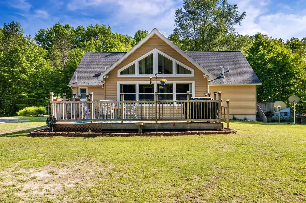 7488 Traverse Road Colfax Township MI 49683