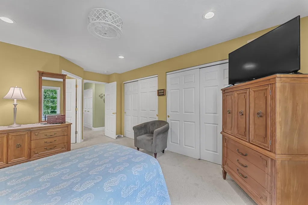 12040 S Elk Run Elmwood Charter Township MI 49684