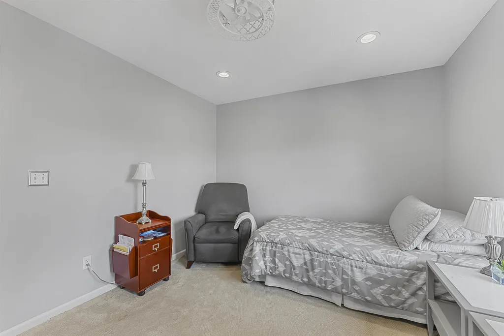 12040 S Elk Run Elmwood Charter Township MI 49684