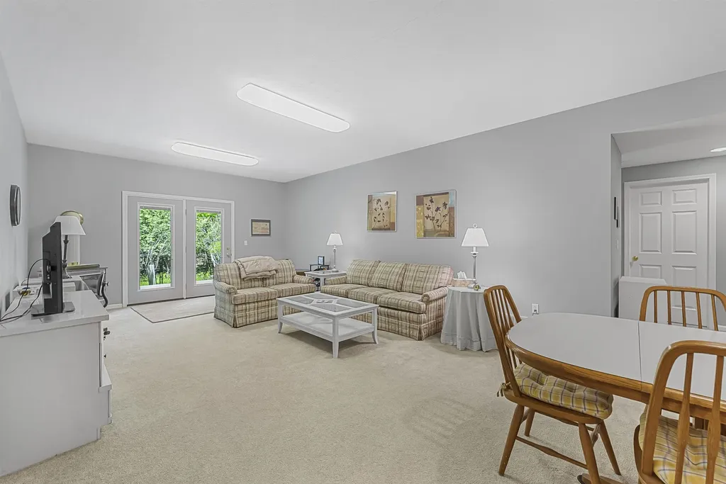12040 S Elk Run Elmwood Charter Township MI 49684