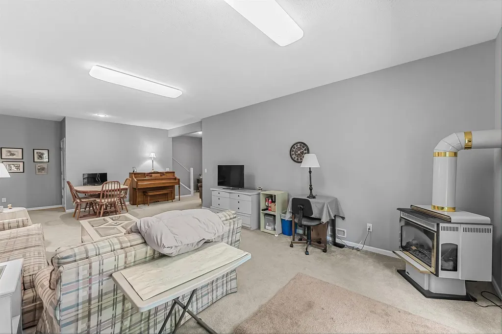 12040 S Elk Run Elmwood Charter Township MI 49684
