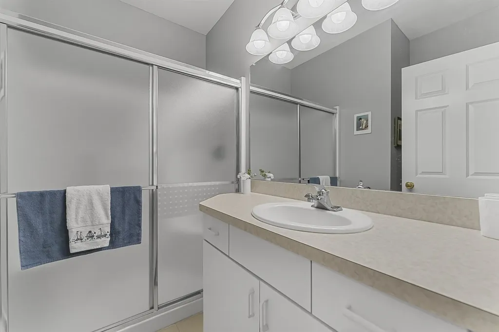12040 S Elk Run Elmwood Charter Township MI 49684