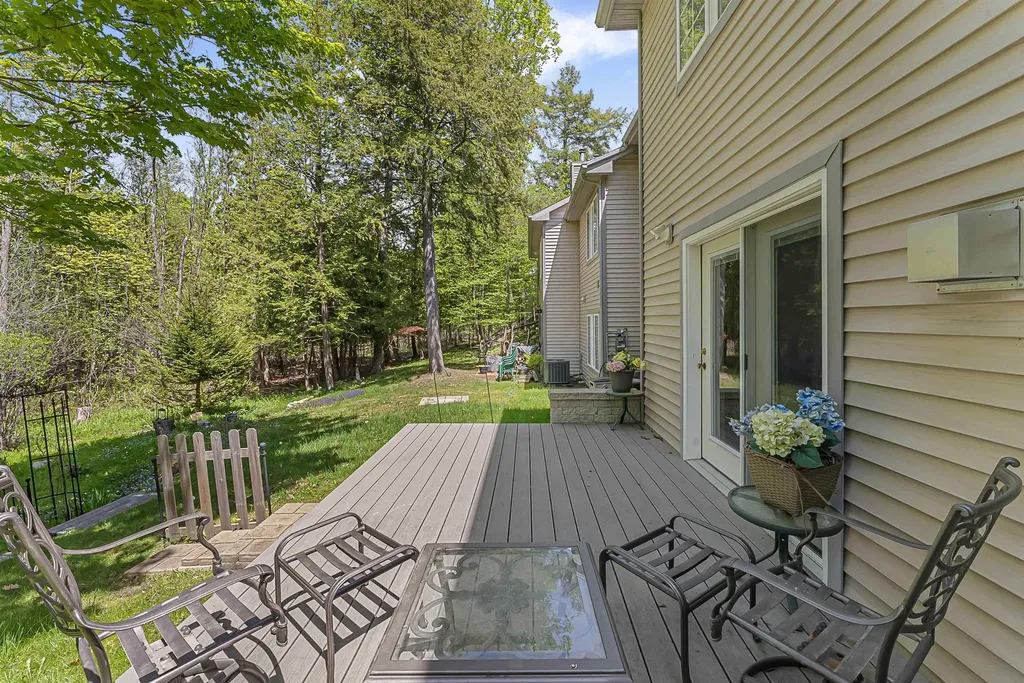 12040 S Elk Run Elmwood Charter Township MI 49684
