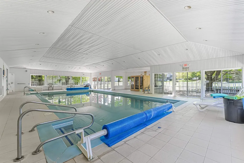 12040 S Elk Run Elmwood Charter Township MI 49684