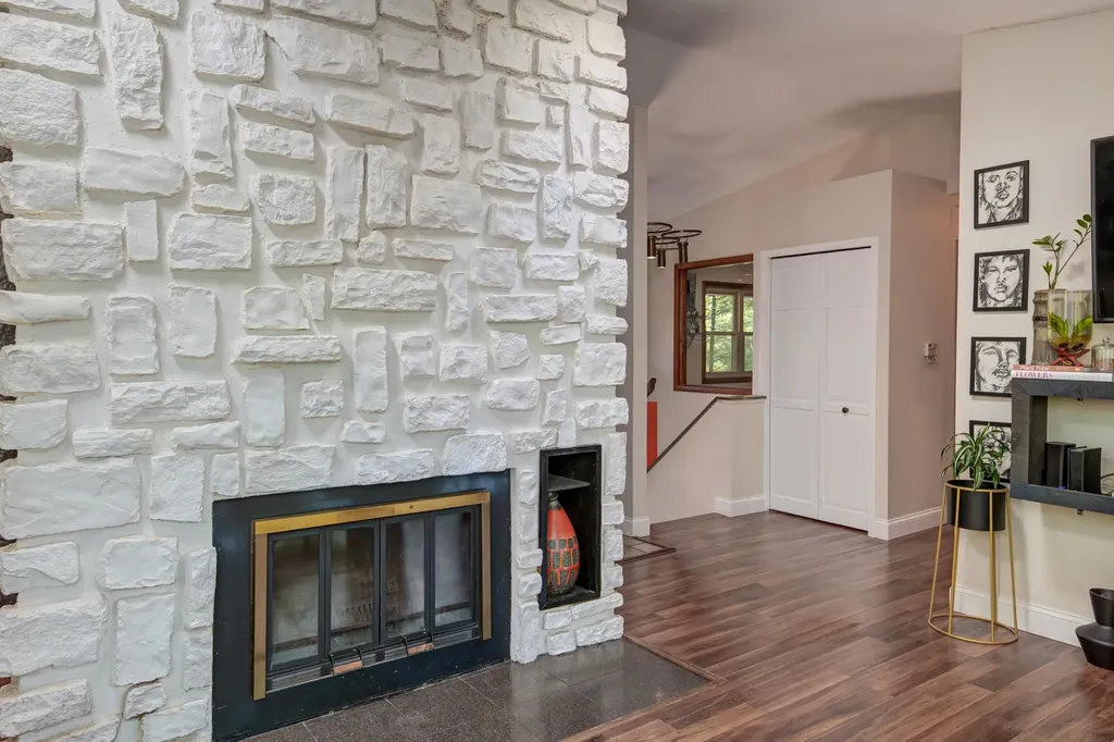 4418 Hampshire Drive Acme Township MI 49690