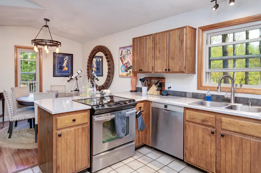 4418 Hampshire Drive Acme Township MI 49690