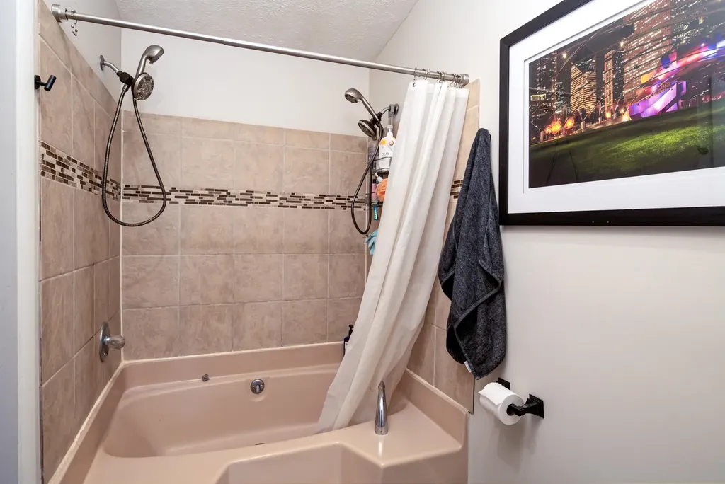 4418 Hampshire Drive Acme Township MI 49690