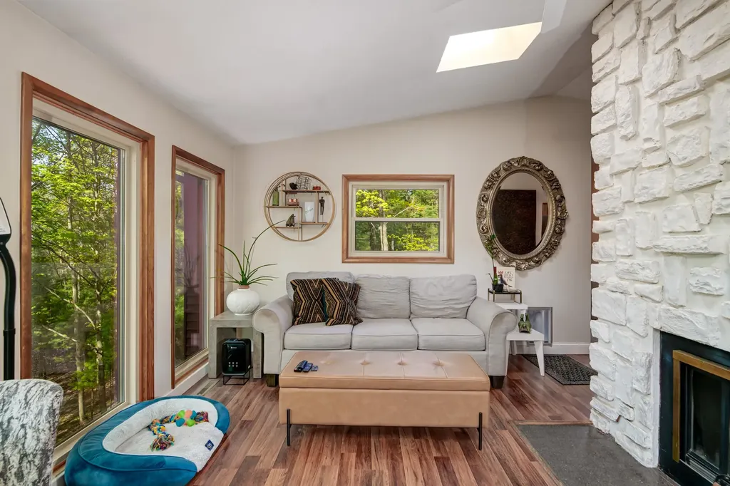 4418 Hampshire Drive Acme Township MI 49690