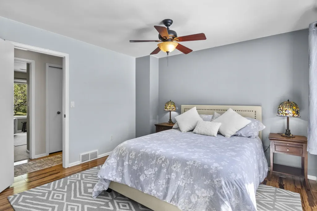 7923 S Shoreside Elmwood Charter Township MI 49684