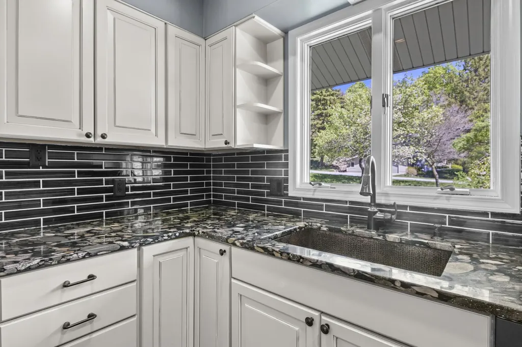 7923 S Shoreside Elmwood Charter Township MI 49684