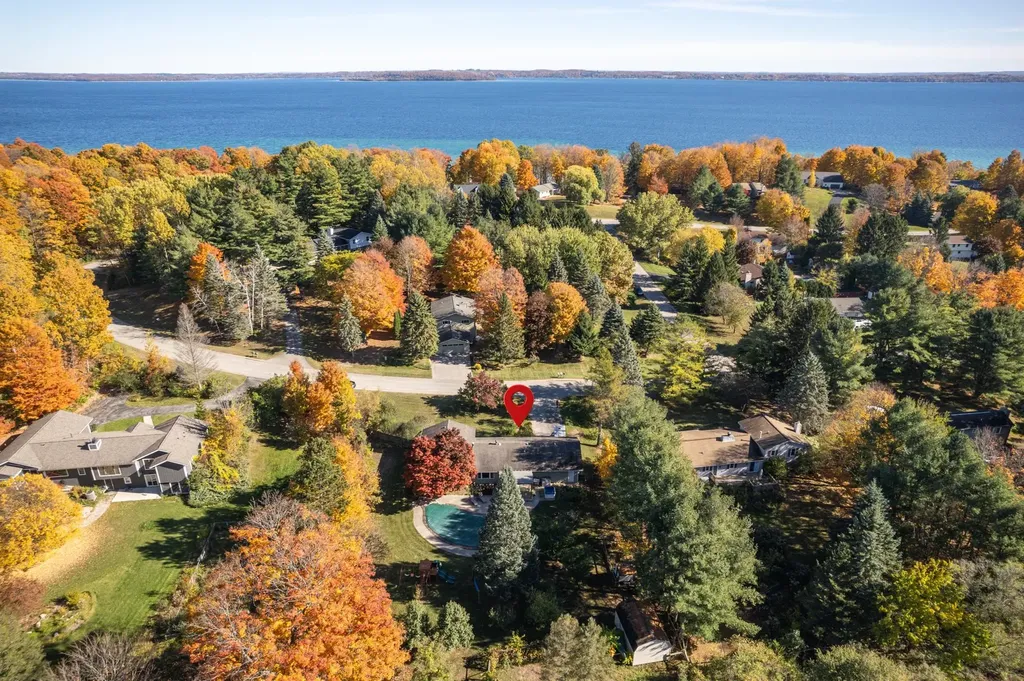 7923 S Shoreside Elmwood Charter Township MI 49684