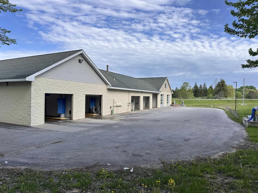 4220 E M 72 Acme Township MI 49690